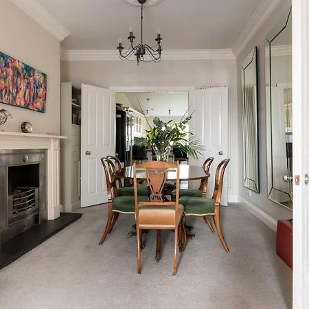 Four Bedroom Townhouse In Famous Suffolks Area Челтнъм Екстериор снимка
