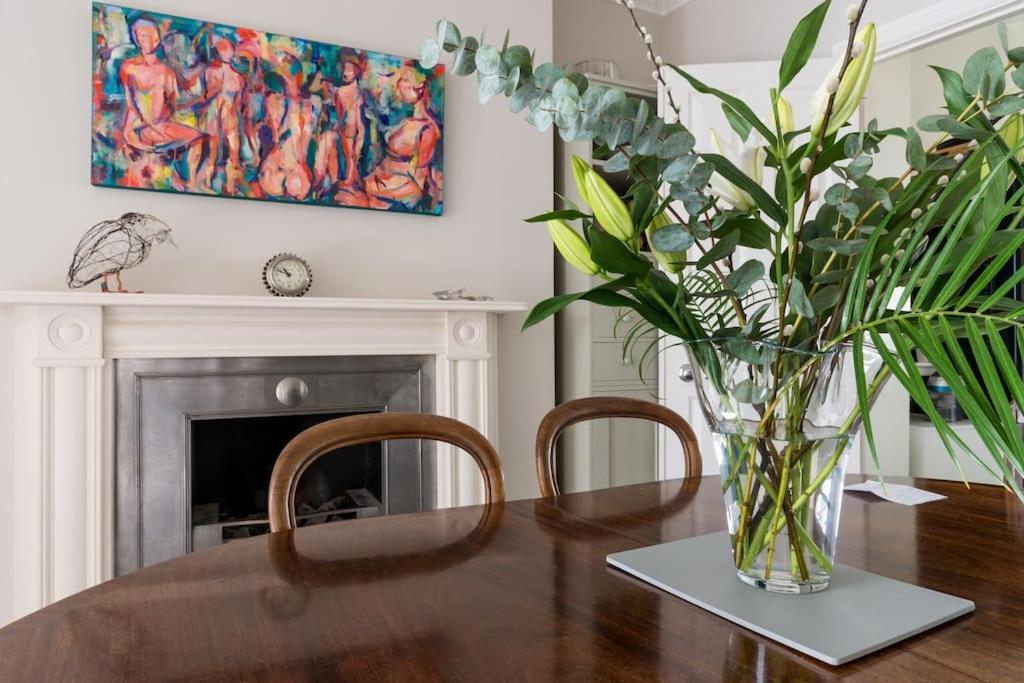 Four Bedroom Townhouse In Famous Suffolks Area Челтнъм Екстериор снимка